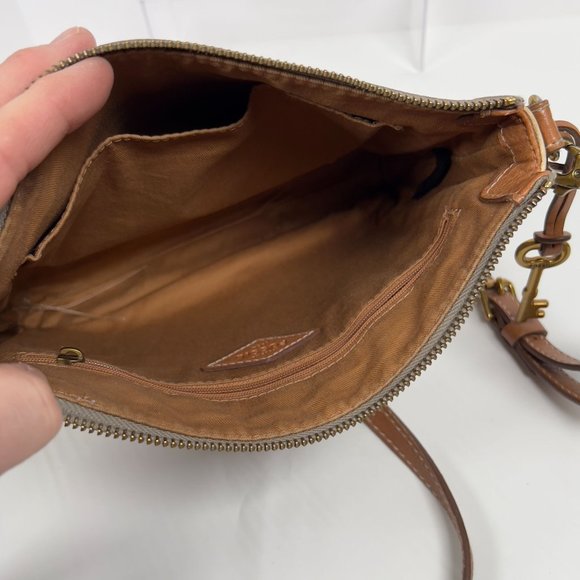 Fossil Emma Crossbody Grey White Hearts Handbag 10‎ x 8 Purse - Picture 13 of 16